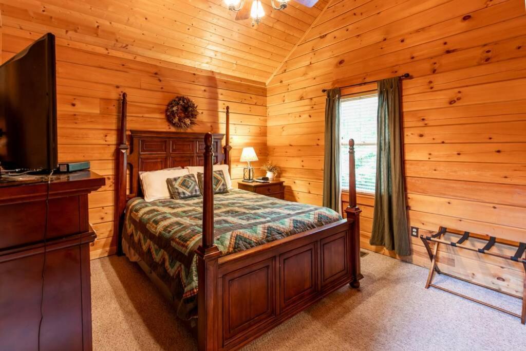 Nice View Fireplace, Hot Tub, Porch Bed, Private Sevierville Exteriér fotografie
