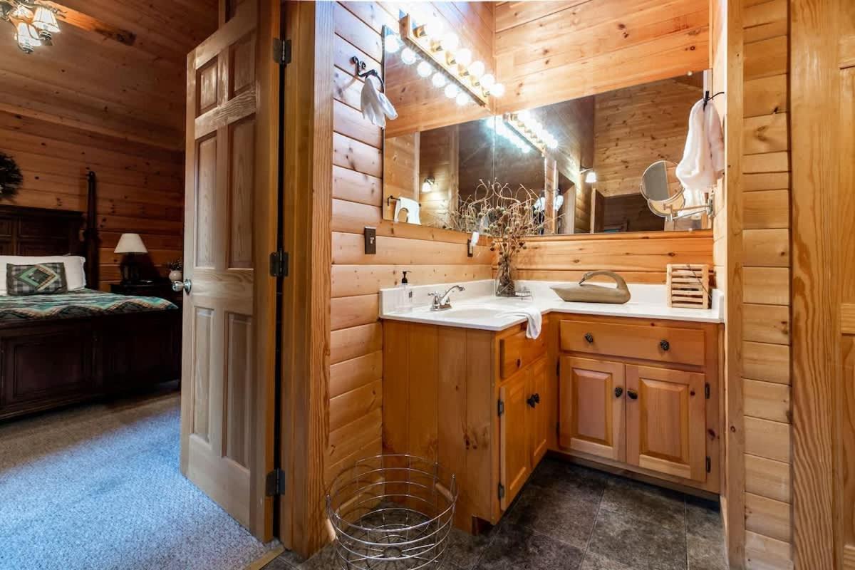 Nice View Fireplace, Hot Tub, Porch Bed, Private Sevierville Exteriér fotografie