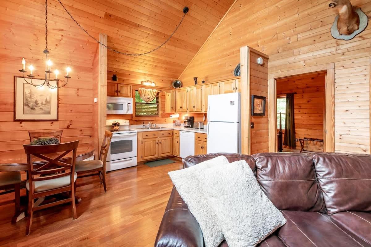 Nice View Fireplace, Hot Tub, Porch Bed, Private Sevierville Exteriér fotografie