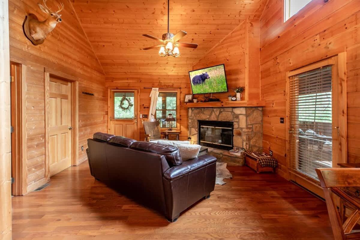Nice View Fireplace, Hot Tub, Porch Bed, Private Sevierville Exteriér fotografie