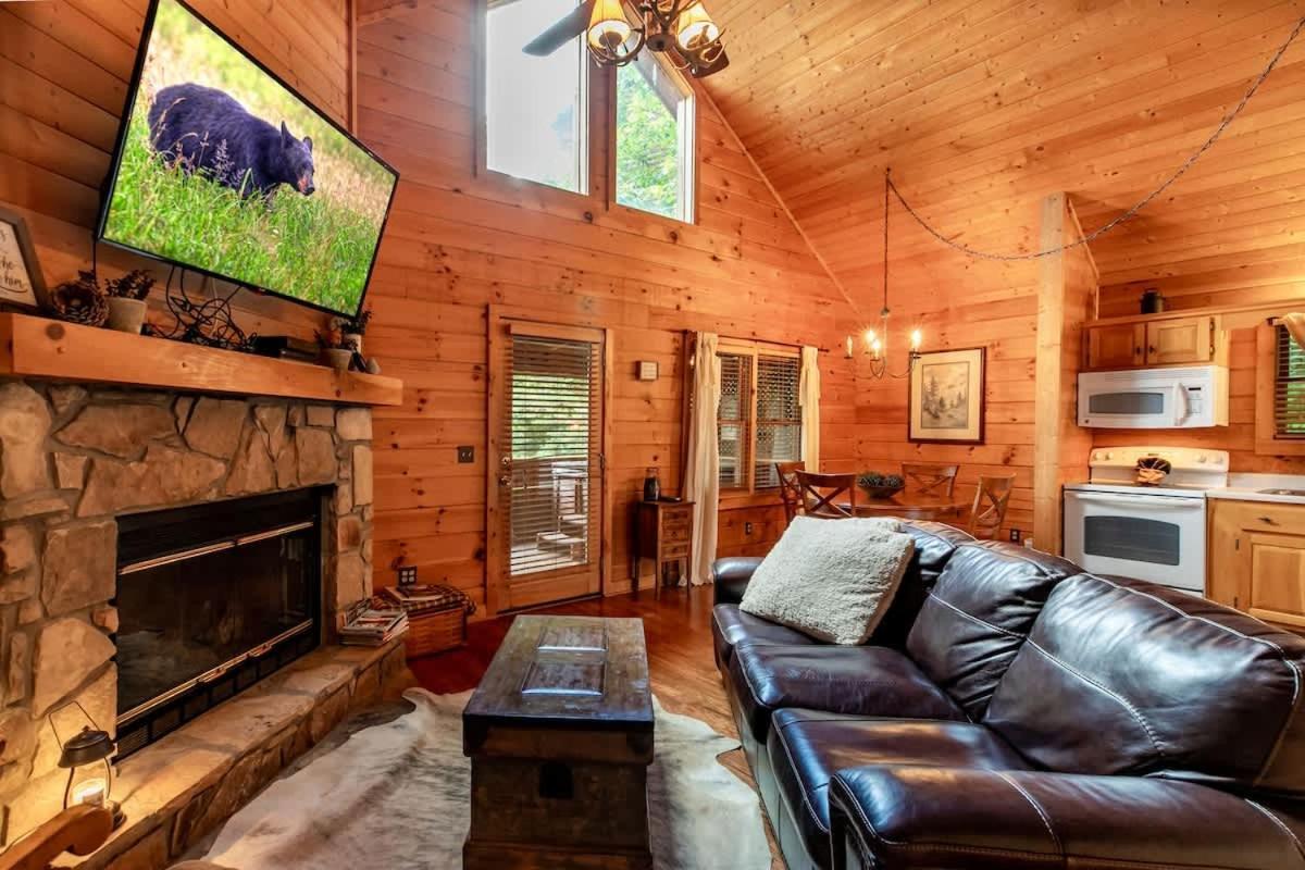 Nice View Fireplace, Hot Tub, Porch Bed, Private Sevierville Exteriér fotografie