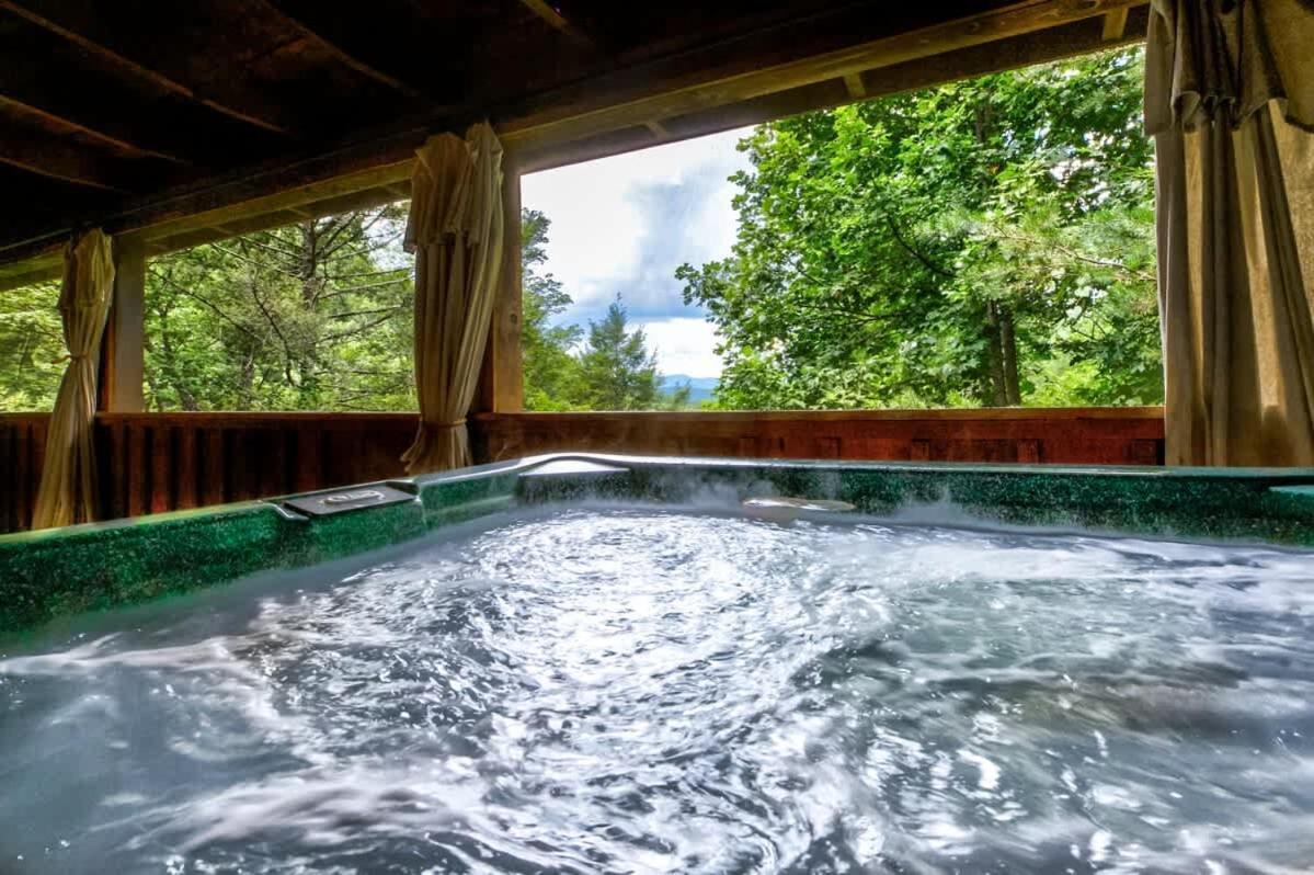 Nice View Fireplace, Hot Tub, Porch Bed, Private Sevierville Exteriér fotografie